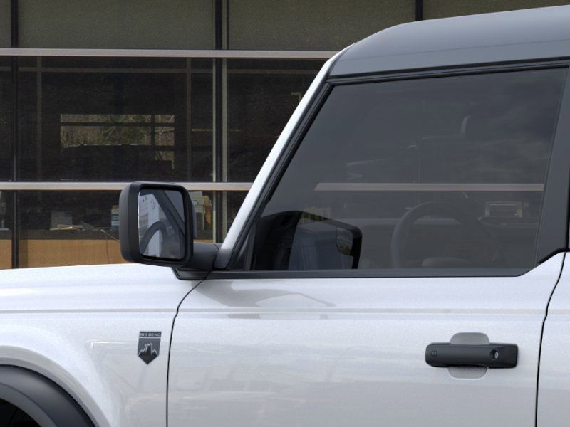 Vehicle image 23 of 26