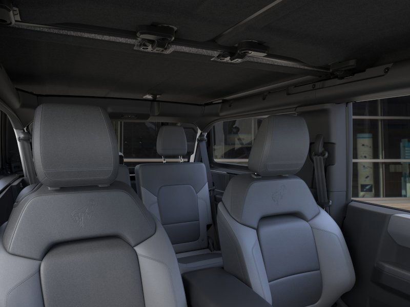 Vehicle image 13 of 26