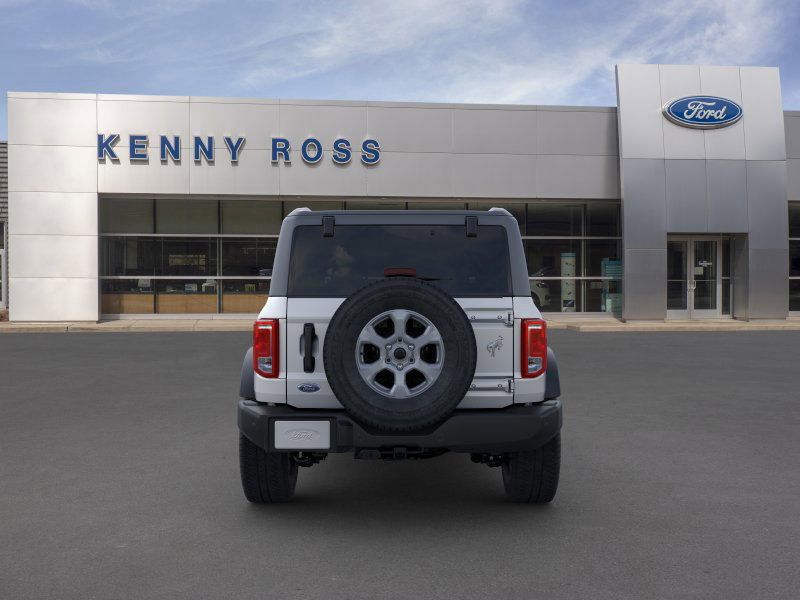 Vehicle image 6 of 26