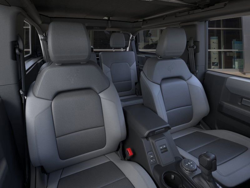 Vehicle image 11 of 26