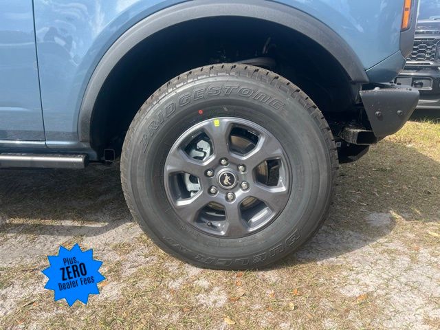 Vehicle image 8 of 24