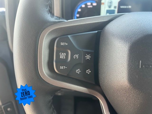Vehicle image 17 of 24