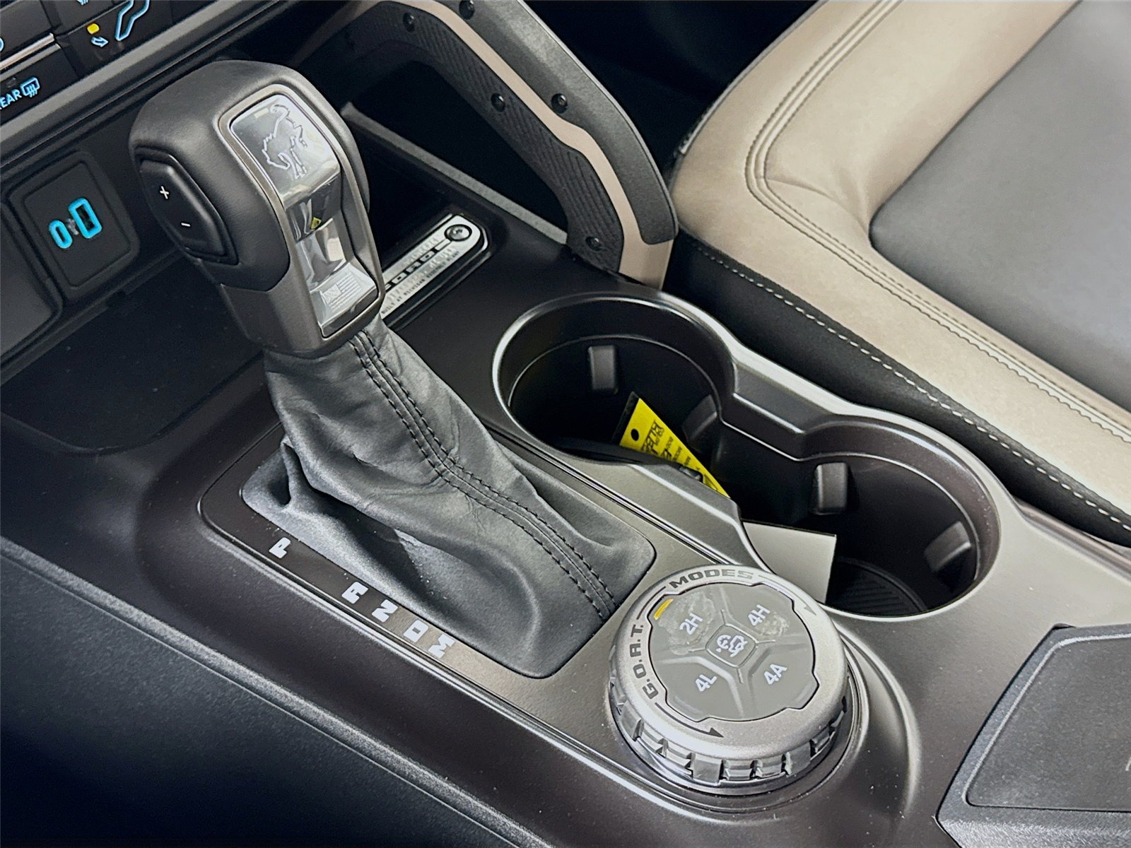 Vehicle image 17 of 31