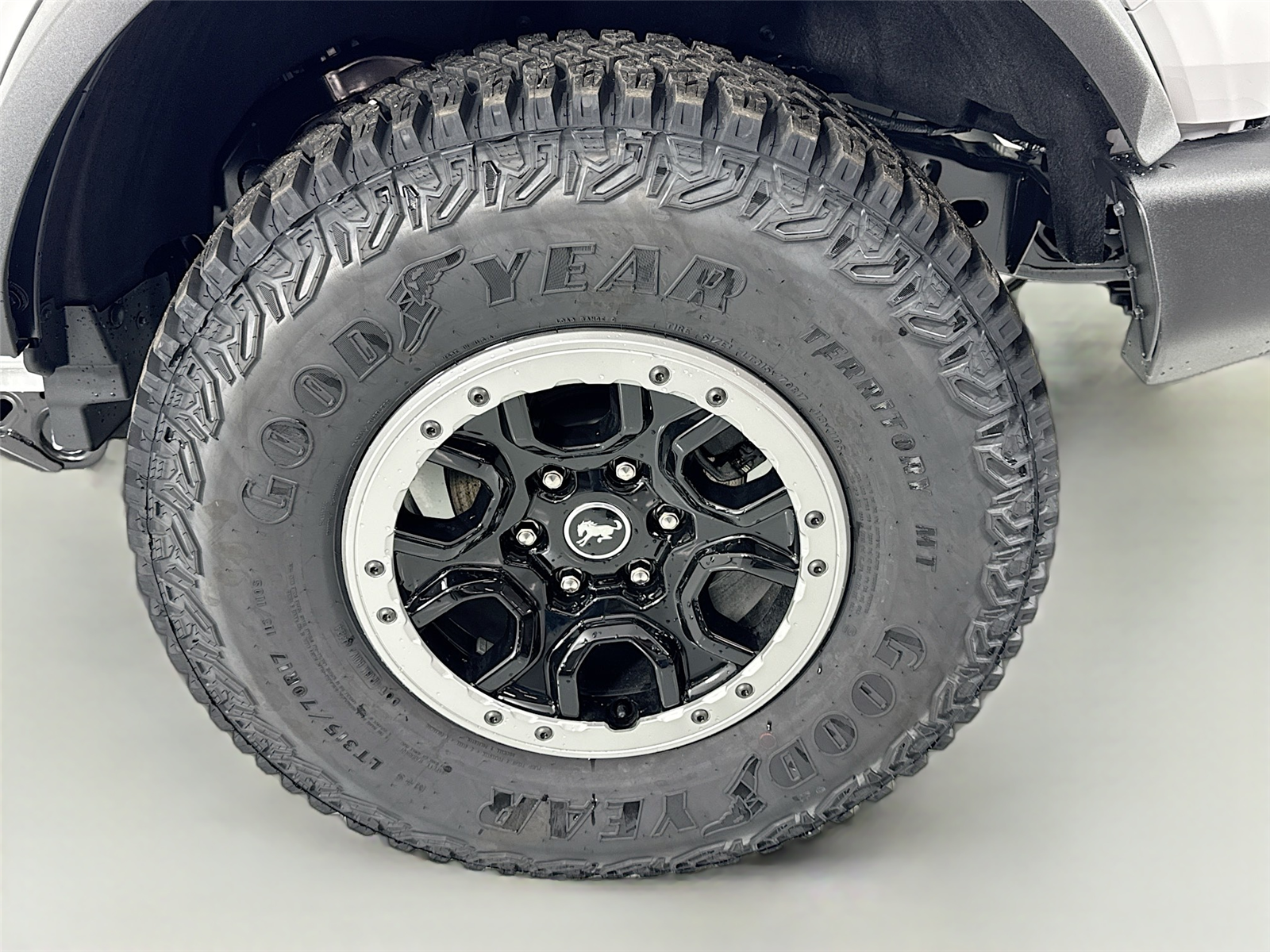 Vehicle image 28 of 31