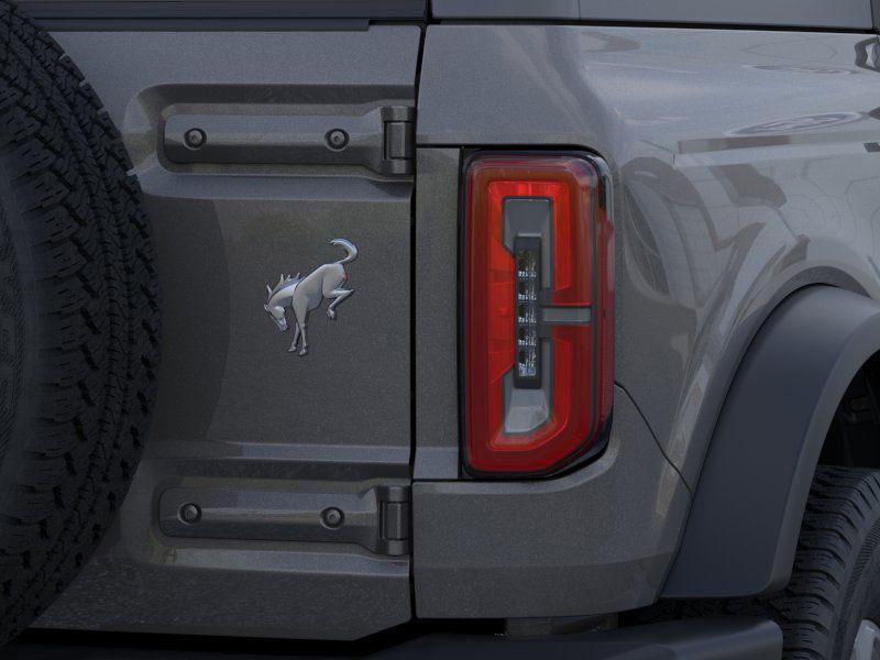 Vehicle image 24 of 26