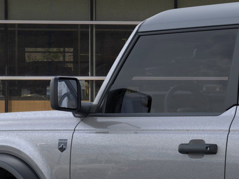 Vehicle image 23 of 26