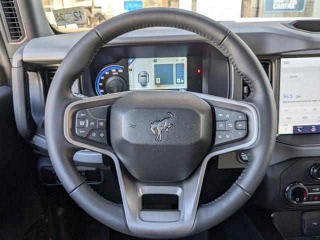 Vehicle image 16 of 35