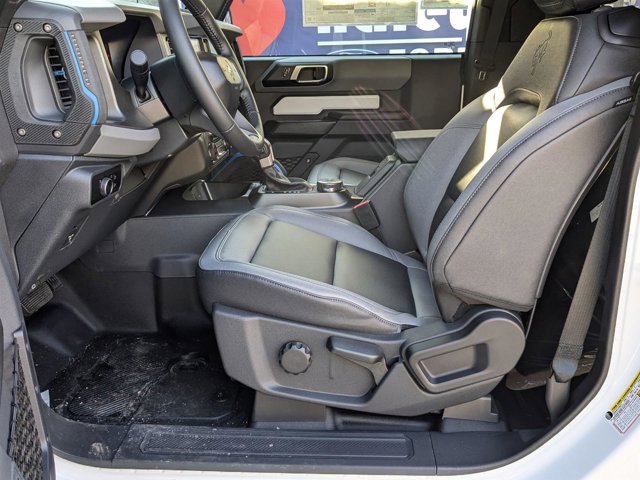Vehicle image 13 of 35