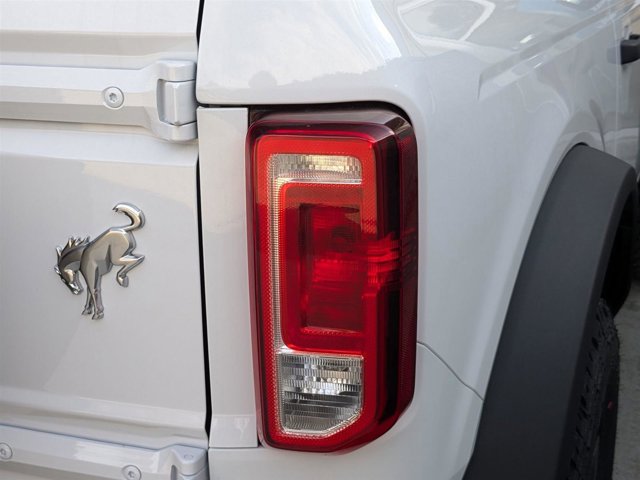 Vehicle image 32 of 35
