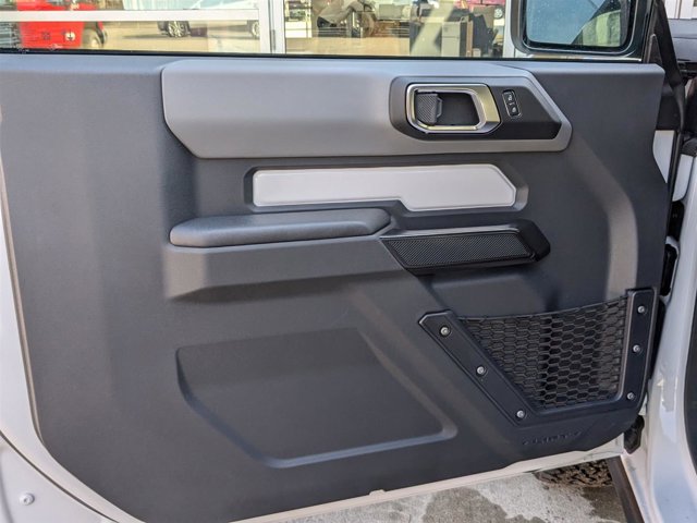 Vehicle image 11 of 35