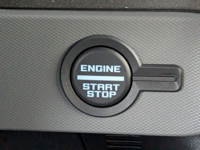 Vehicle image 27 of 35