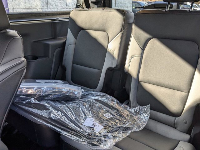 Vehicle image 28 of 35