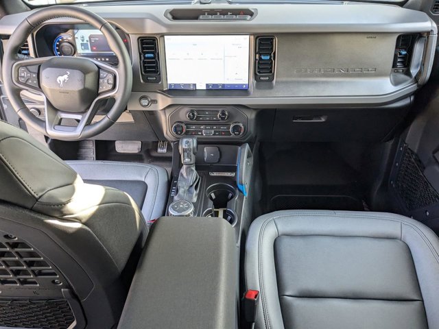 Vehicle image 29 of 35