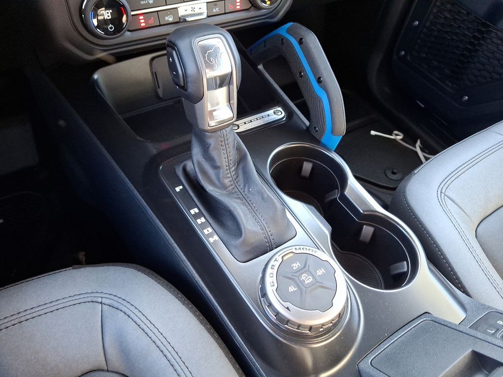 Vehicle image 8 of 10