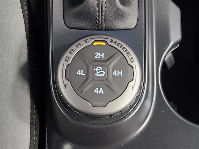Vehicle image 24 of 38
