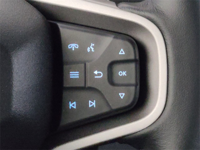 Vehicle image 29 of 38