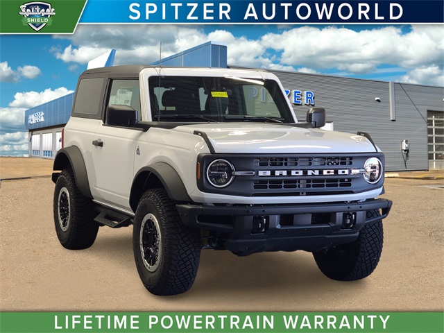 Vehicle image 4 of 38