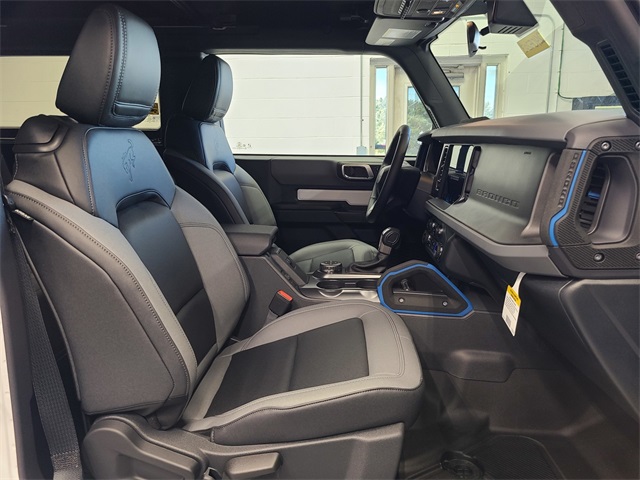 Vehicle image 18 of 38
