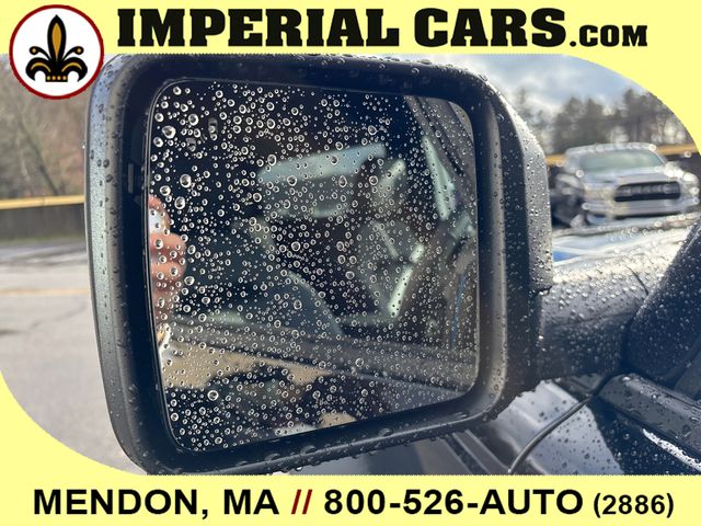 Vehicle image 15 of 26