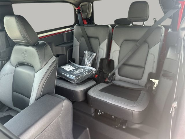 Vehicle image 8 of 31