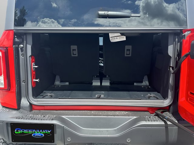 Vehicle image 7 of 31