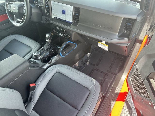 Vehicle image 12 of 31