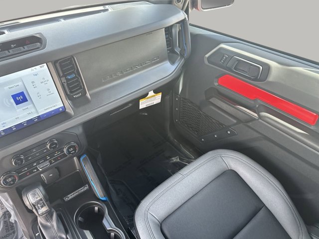 Vehicle image 13 of 31