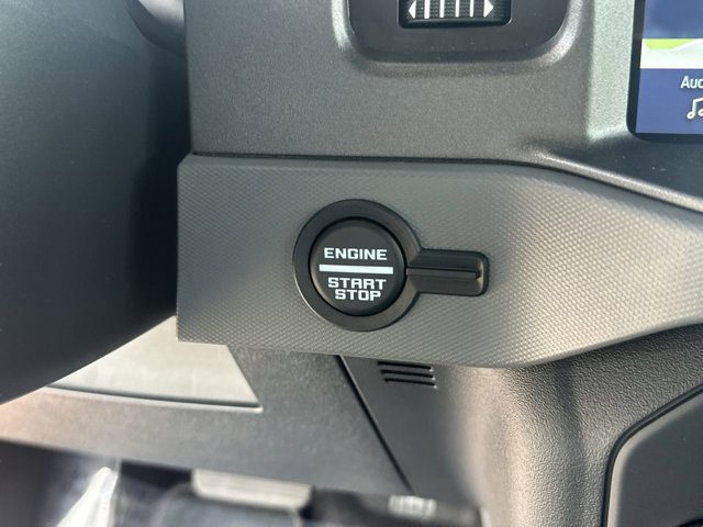 Vehicle image 29 of 31