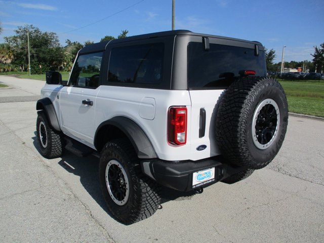 Vehicle image 6 of 22