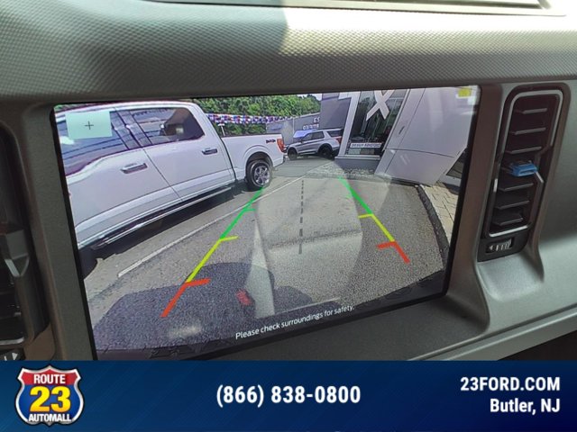 Vehicle image 11 of 15