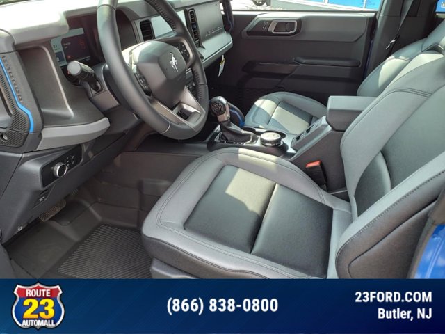 Vehicle image 9 of 15