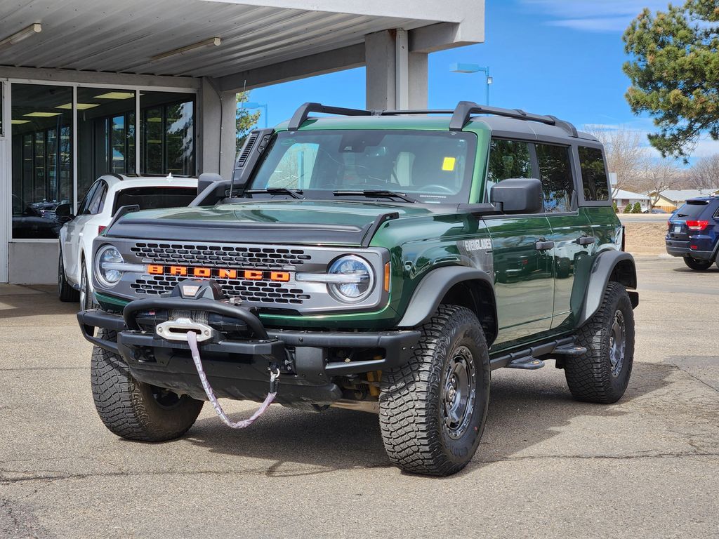 2024 Ford Bronco Everglades Image 2 of 24