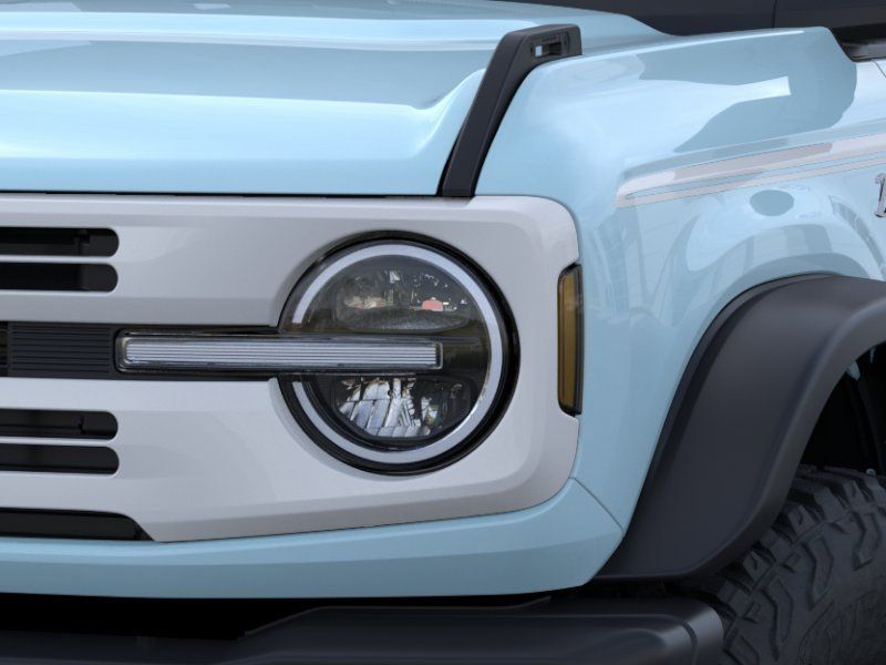 Vehicle image 25 of 41