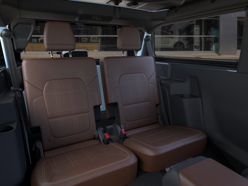 Vehicle image 16 of 41