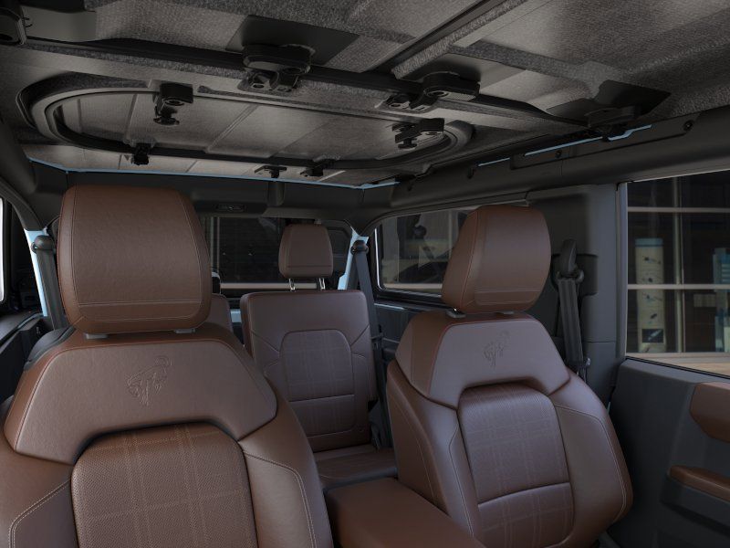 Vehicle image 17 of 41