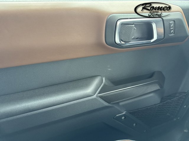 Vehicle image 25 of 36