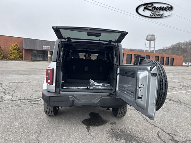 Vehicle image 28 of 36