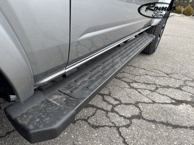 Vehicle image 35 of 36