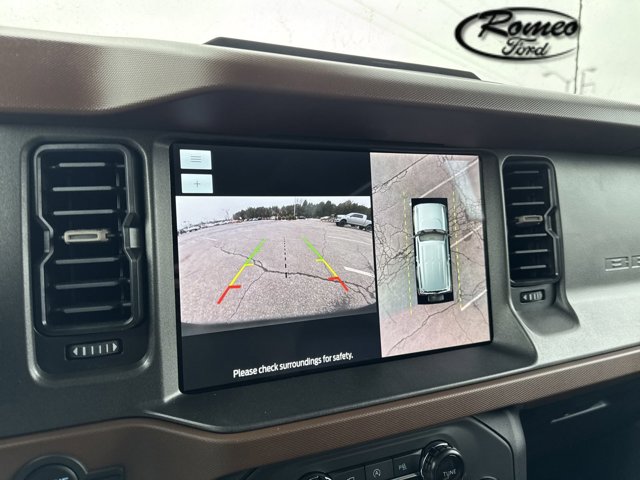 Vehicle image 23 of 36
