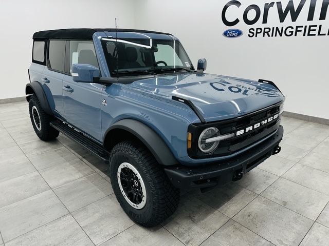 Vehicle image 4 of 45