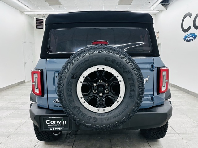 Vehicle image 9 of 45