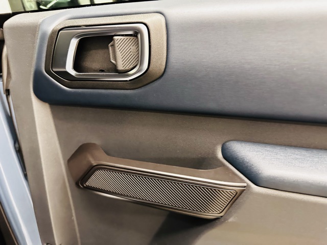 Vehicle image 20 of 45