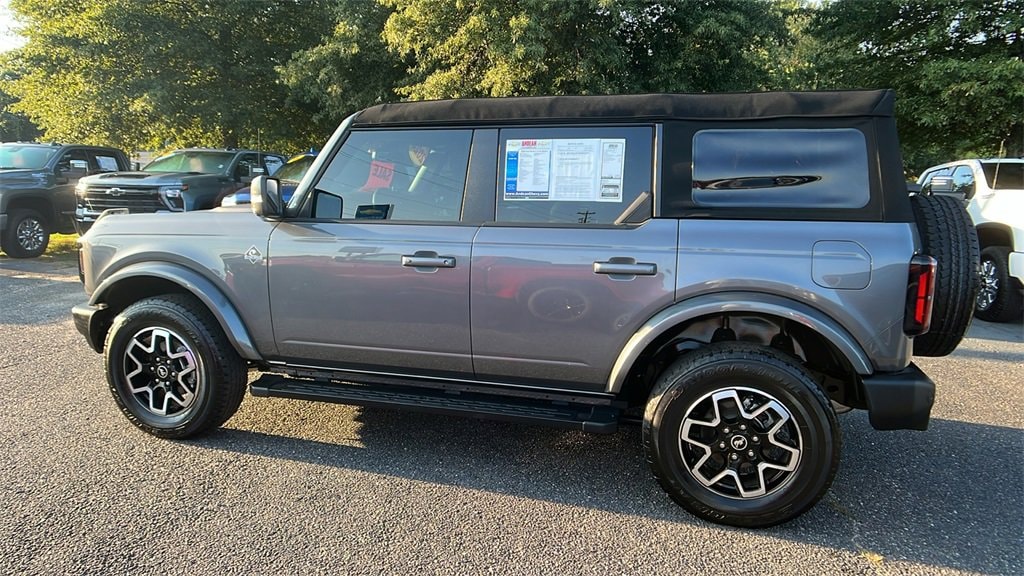 2024 Ford Bronco Outer Banks Image 6 of 33