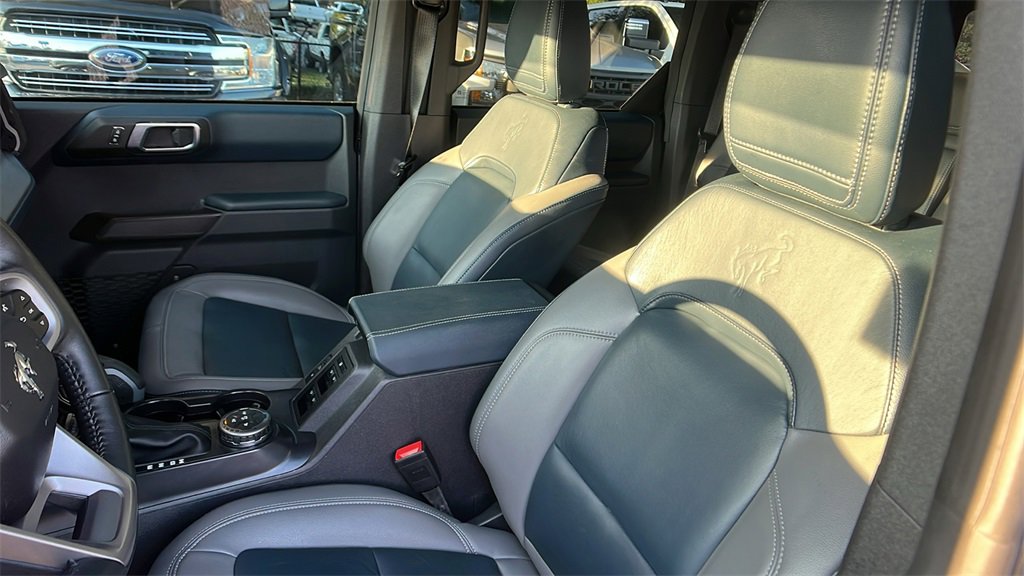 2024 Ford Bronco Outer Banks Image 13 of 33