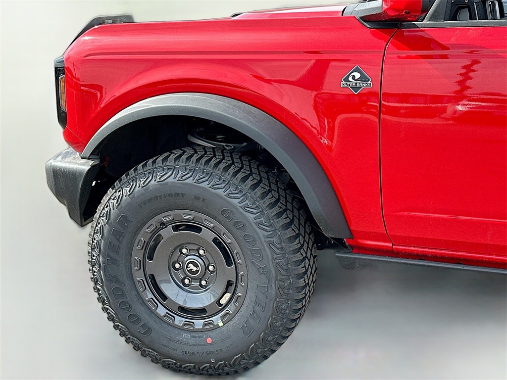 Vehicle image 18 of 19
