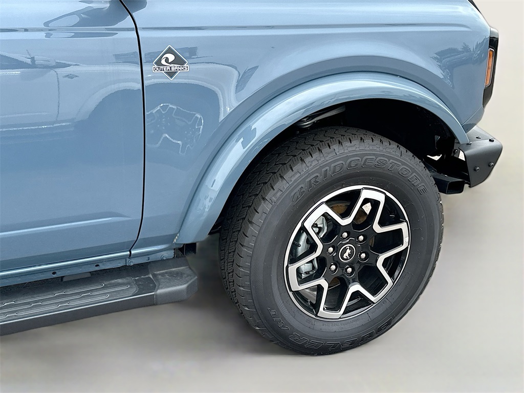 Vehicle image 4 of 4