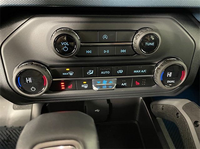 Vehicle image 12 of 24