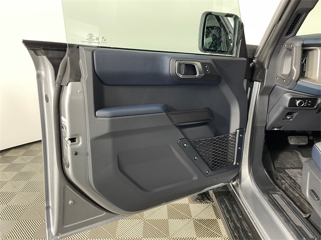 Vehicle image 20 of 24