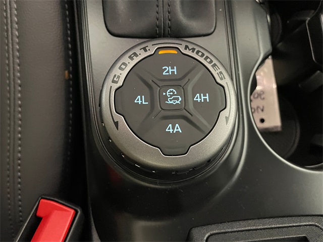 Vehicle image 14 of 24
