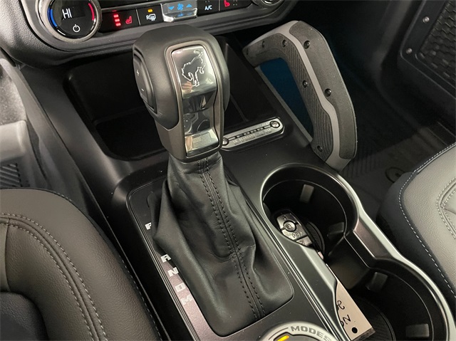 Vehicle image 13 of 24